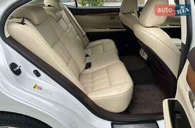 Седан Lexus ES 2018 в 