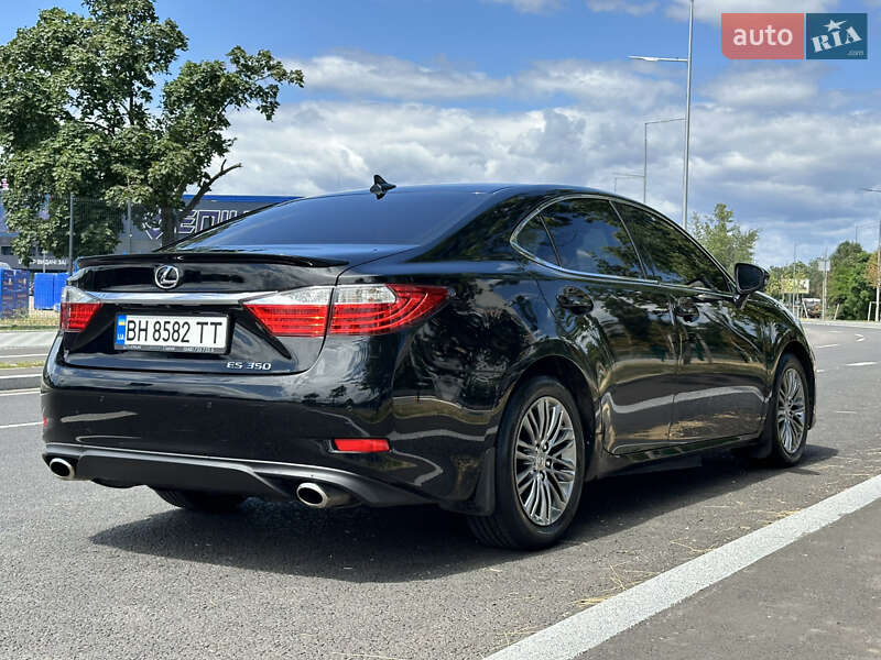 Седан Lexus ES 2012 в Одесі