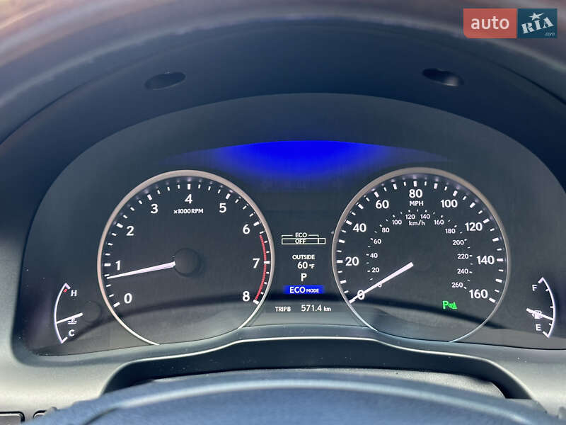 Седан Lexus ES 2012 в Одесі