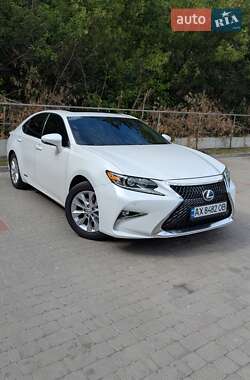 Седан Lexus ES 2014 в Харькове