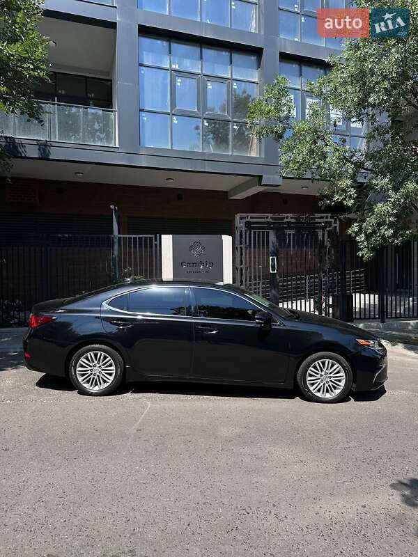 Седан Lexus ES 2017 в Одессе