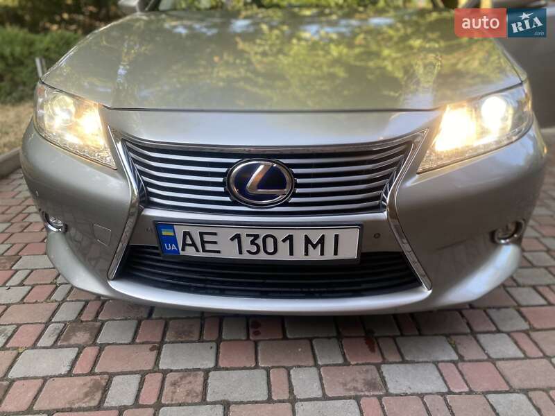 Седан Lexus ES 2015 в Одессе