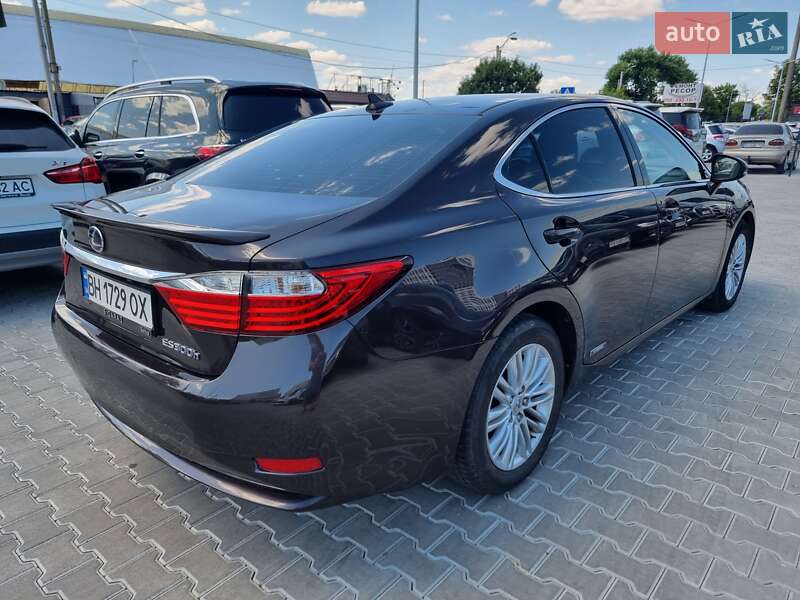 Седан Lexus ES 2013 в Одессе
