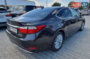 Седан Lexus ES 2013 в 