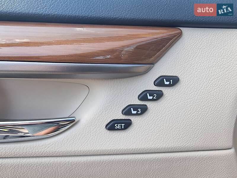 Седан Lexus ES 2013 в Одессе
