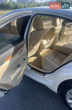 Седан Lexus ES 2013 в 