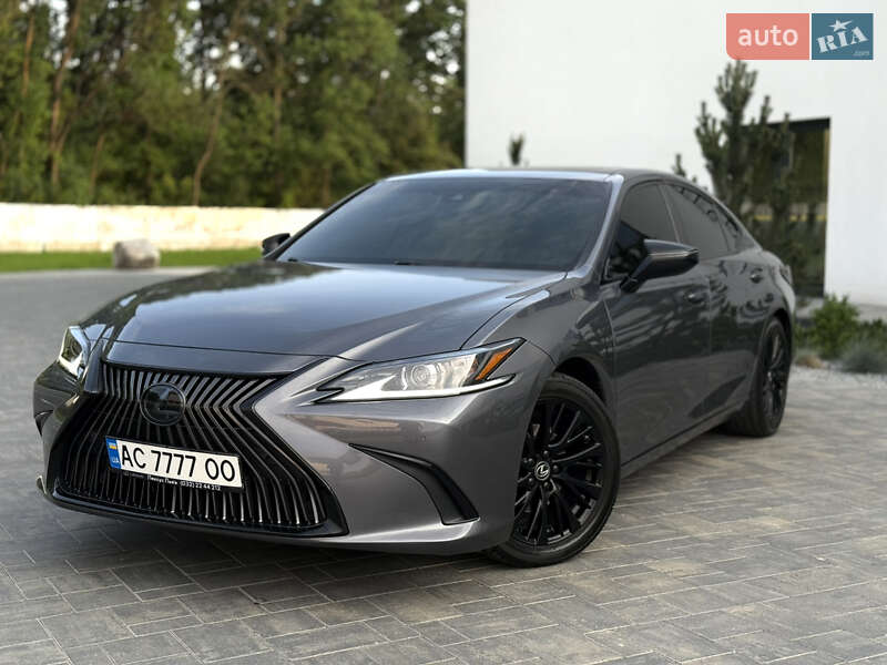 Седан Lexus ES 2020 в Луцке