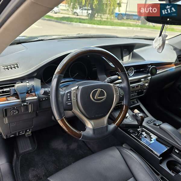 Седан Lexus ES 2014 в Виннице фото 13 Седан Lexus ES 2014 в Виннице