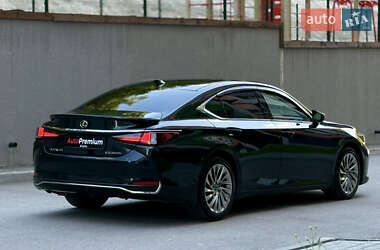 Седан Lexus ES 2022 в 