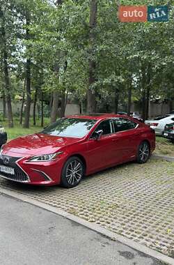 LEXUS ES 300H 2022
