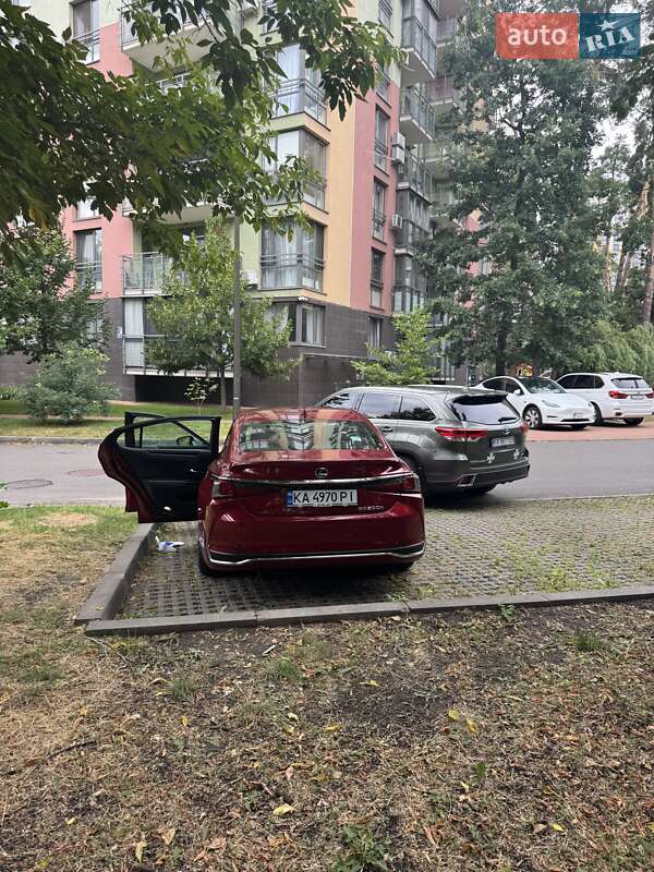 Седан Lexus ES 2022 в Киеве фото 28 Седан Lexus ES 2022 в Киеве