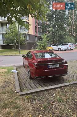 Седан Lexus ES 2022 в 