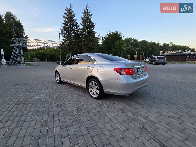 Седан Lexus ES 2007 в Ровно