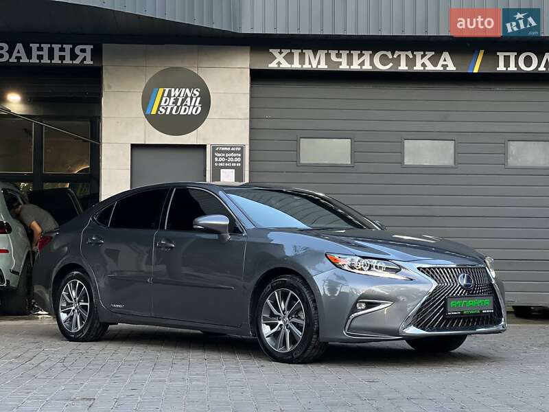 Седан Lexus ES 2016 в Одессе