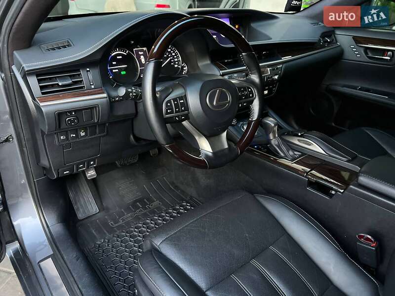 Седан Lexus ES 2016 в Одессе