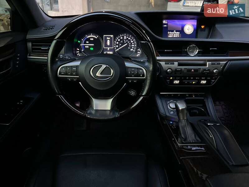 Седан Lexus ES 2016 в Одессе