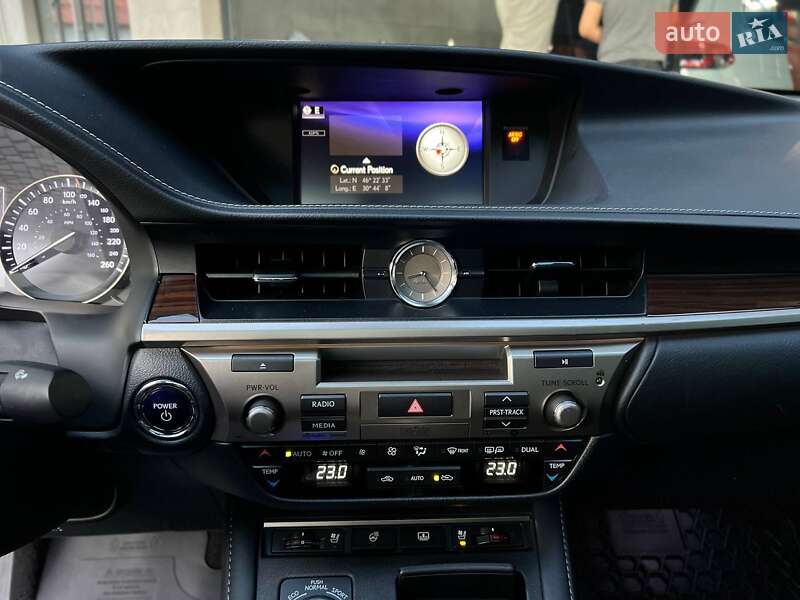 Седан Lexus ES 2016 в Одессе