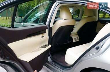 Седан Lexus ES 2018 в Киеве