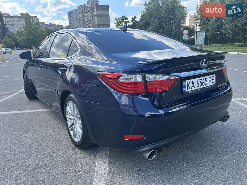 Седан Lexus ES 2015 в Киеве фото 11 Седан Lexus ES 2015 в Киеве