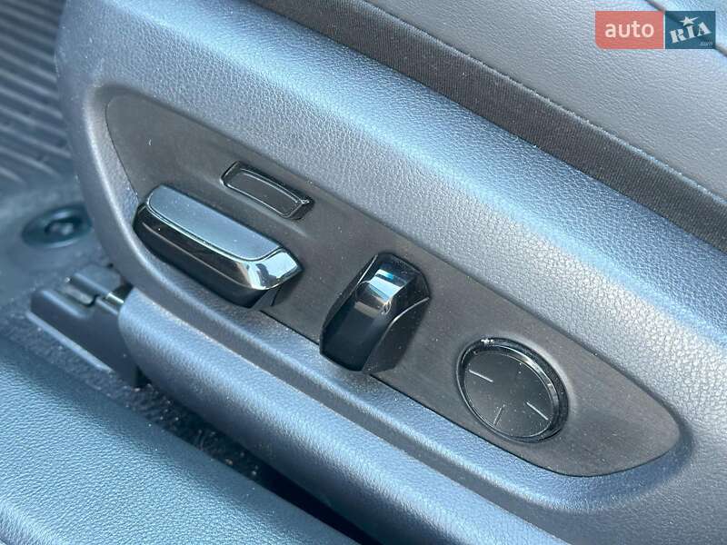 Седан Lexus ES 2022 в Одессе