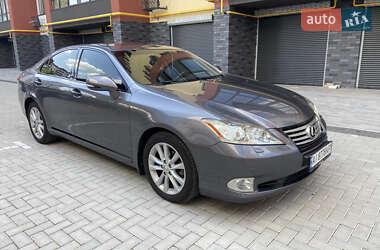 Седан Lexus ES 2011 в Житомире