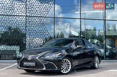 Седан Lexus ES 2019 в Києві