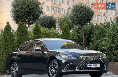 Седан Lexus ES 2023 в Одессе