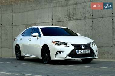 Седан Lexus ES 2017 в Тернополі