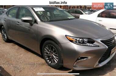 Седан Lexus ES 2018 в Киеве