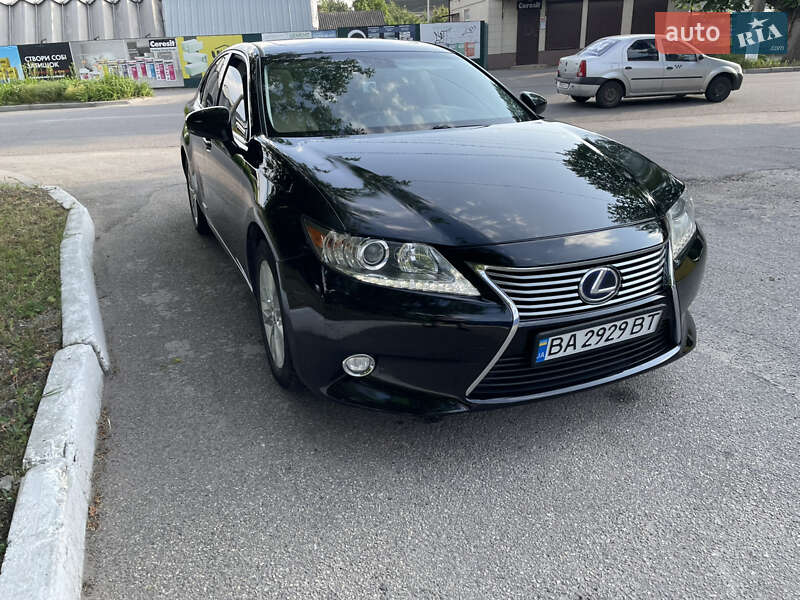 Седан Lexus ES 2014 в Кропивницькому