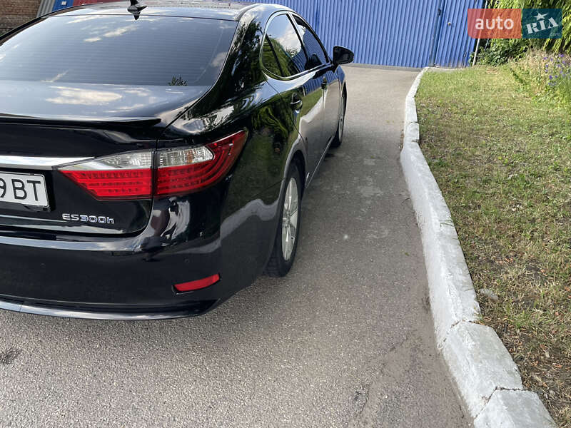 Седан Lexus ES 2014 в Кропивницькому