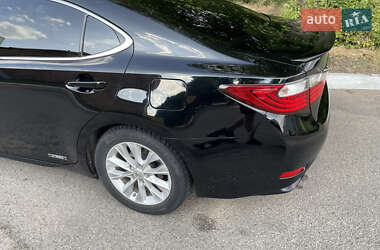 Седан Lexus ES 2014 в Кропивницком