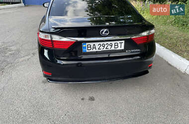 Седан Lexus ES 2014 в Кропивницком