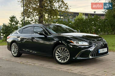 Седан Lexus ES 2024 в Києві