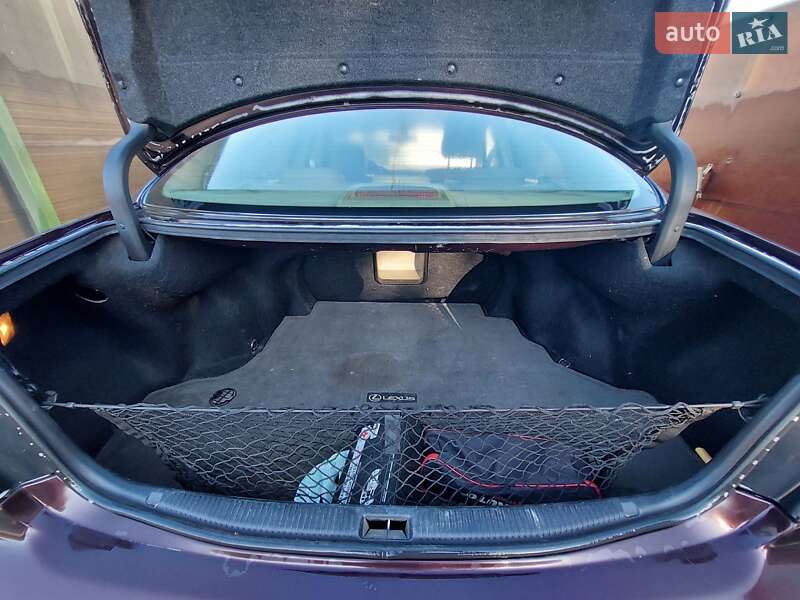 Седан Lexus ES 2004 в Києві