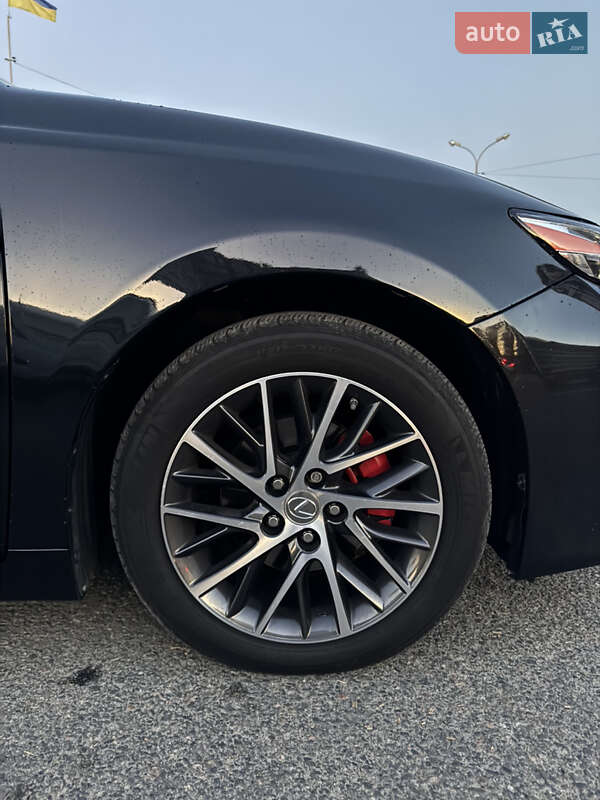 Седан Lexus ES 2018 в Черкассах
