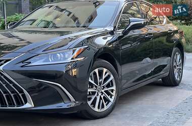 Седан Lexus ES 2022 в 