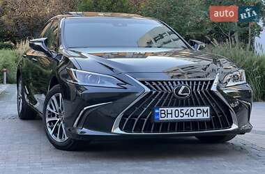 Седан Lexus ES 2022 в 