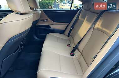 Седан Lexus ES 2022 в 