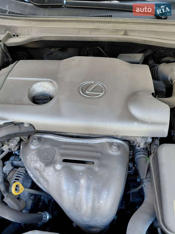 Седан Lexus ES 2012 в Києві