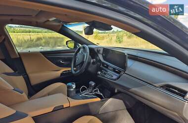Седан Lexus ES 2021 в Чернигове