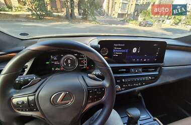 Седан Lexus ES 2021 в Чернигове