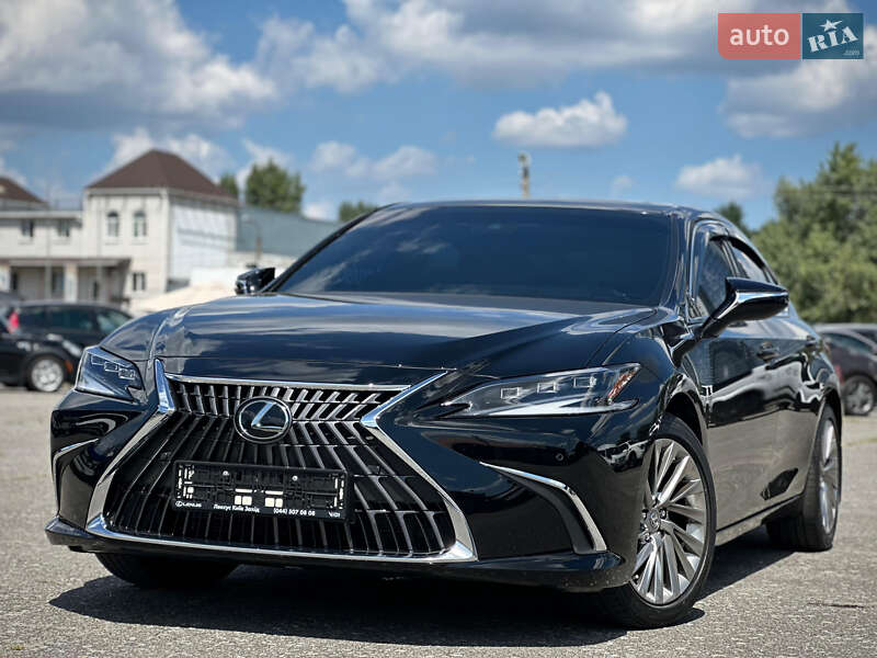 Седан Lexus ES 2024 в Киеве