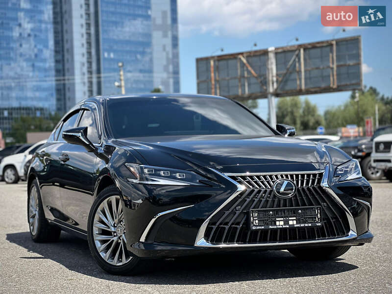 Седан Lexus ES 2024 в Киеве