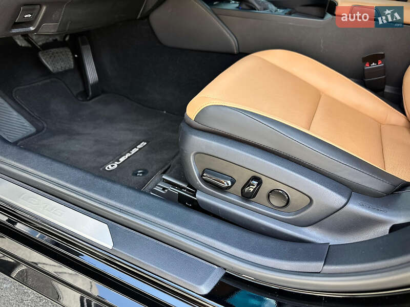 Седан Lexus ES 2024 в Киеве