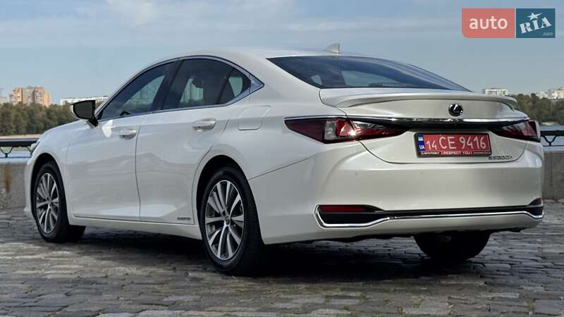 Седан Lexus ES 2021 в Киеве фото 5 Седан Lexus ES 2021 в Киеве