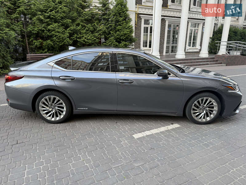 Седан Lexus ES 2019 в Киеве фото 8 Седан Lexus ES 2019 в Киеве