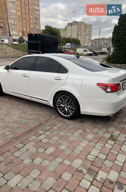 Седан Lexus ES 2011 в Тернополе
