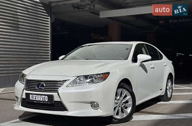 Седан Lexus ES 2013 в Киеве