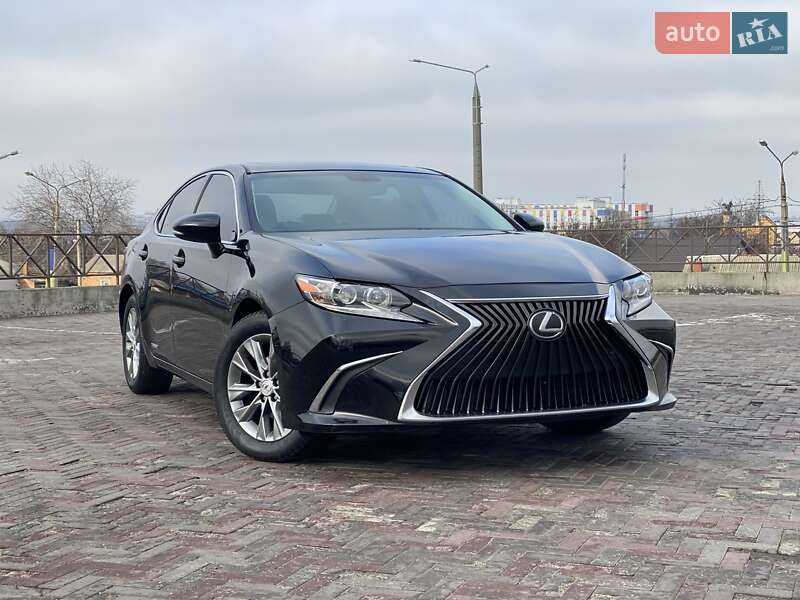 Седан Lexus ES 2013 в Владимире
